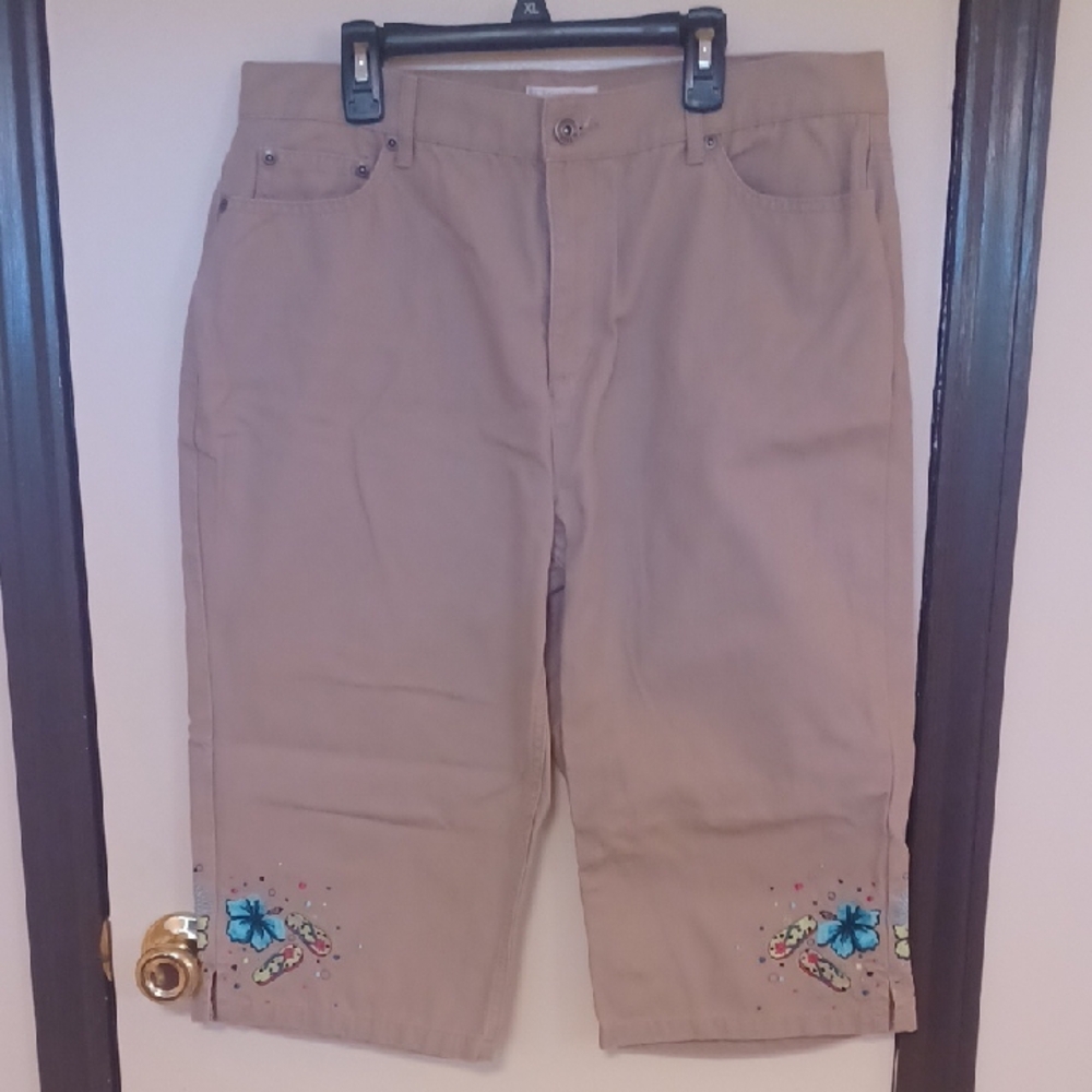 Christopher & BanksTan Pedal Pushers with Embroidered Floral Design